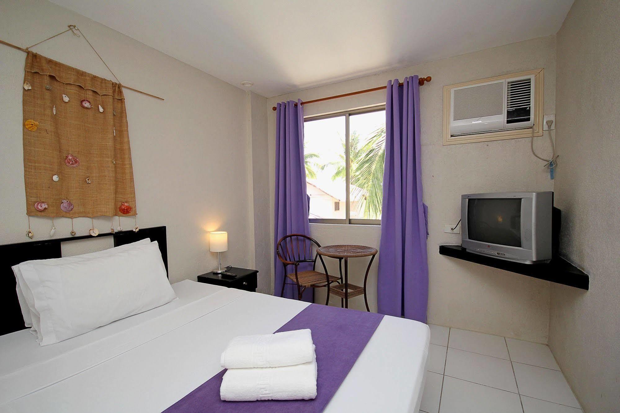 Mr Holidays Hotel Balabag  Exterior foto
