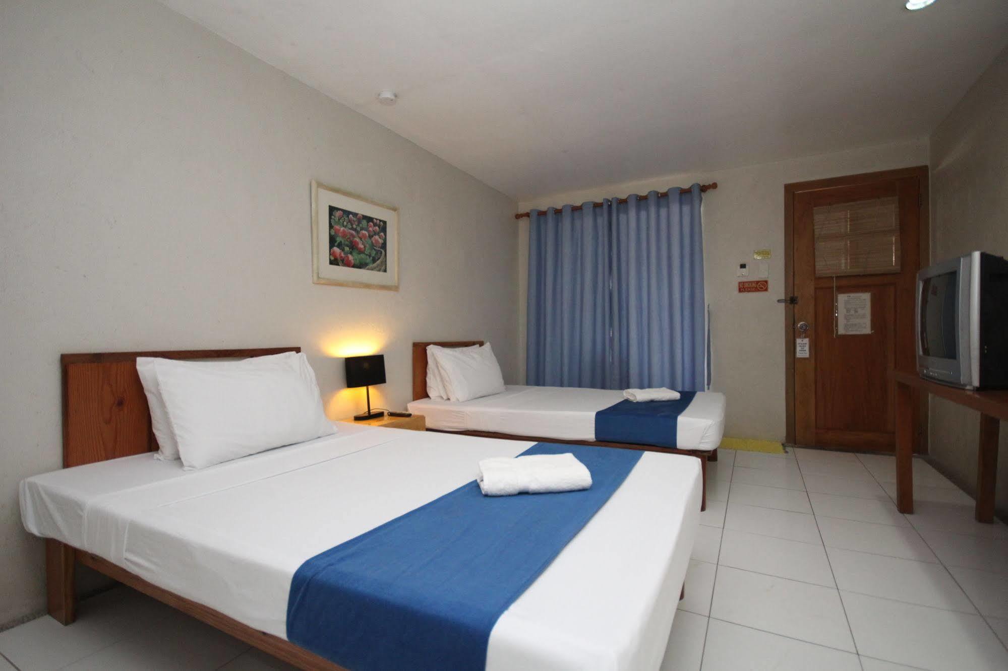 Mr Holidays Hotel Balabag  Exterior foto