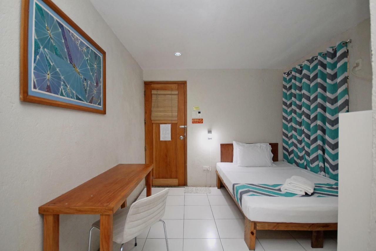 Mr Holidays Hotel Balabag  Exterior foto